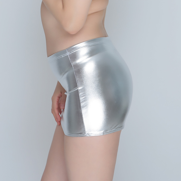 �`�F���[���u���^���b�N�E�G�X�g�S������^�C�g�X�J�[�g�@�V���o�[